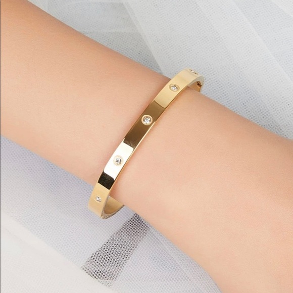 Woman’s Pave’ Gold and CZ Bangle Bracelet - Picture 1 of 3